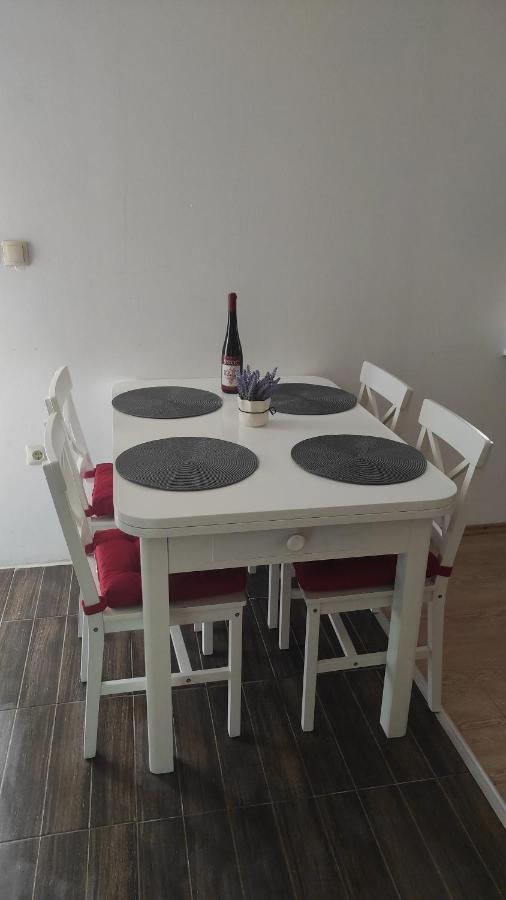Apartmani Maslina Жуляна Екстер'єр фото