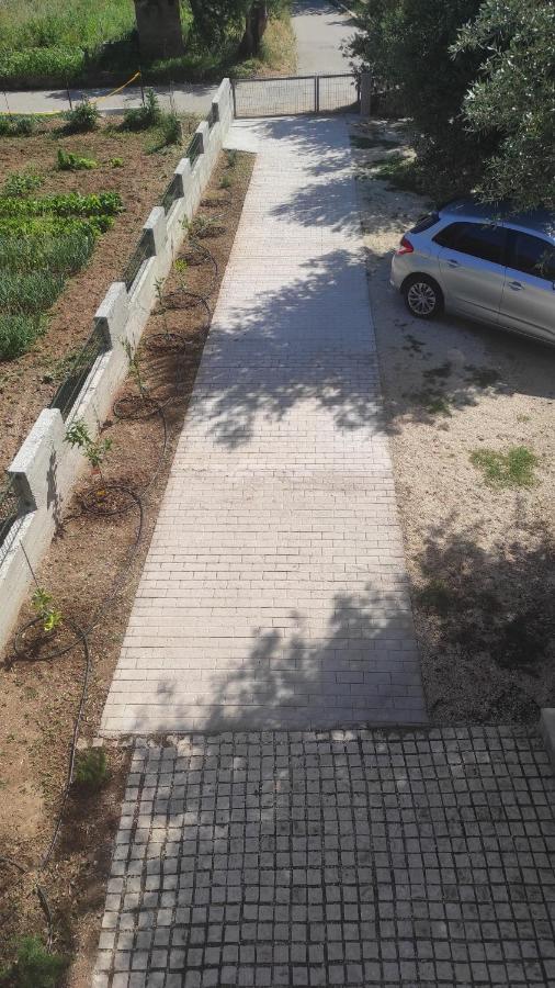 Apartmani Maslina Жуляна Екстер'єр фото