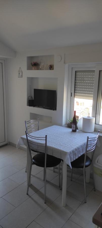 Apartmani Maslina Жуляна Номер фото